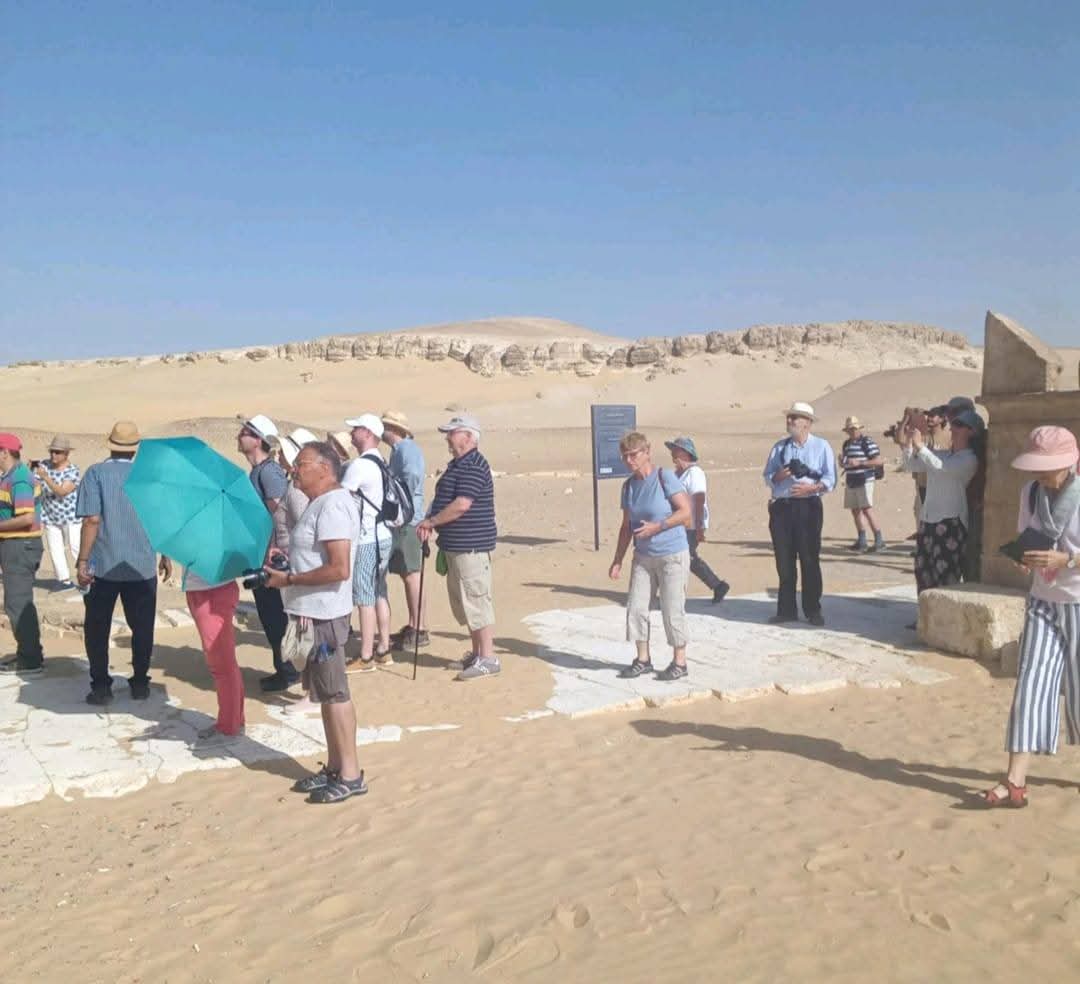 وفد سياحى ألماني يزور منطقتى بني حسن وتونا الجبل بالمنيا