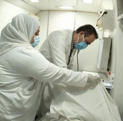 تقديم أكثر من 7 آلاف خدمة صحية في 6 قوافل طبية مجانية خلال مايو الماضى بالمنيا
