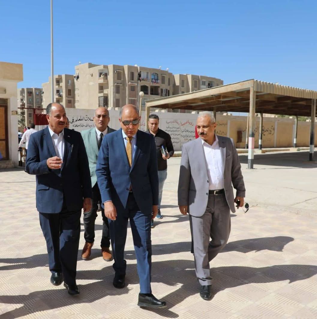 محافظ المنيا: جاهزية 92 لجنة لاستقبال 35 ألف طالب وطالبة لامتحانات الثانوية العامة غدًا