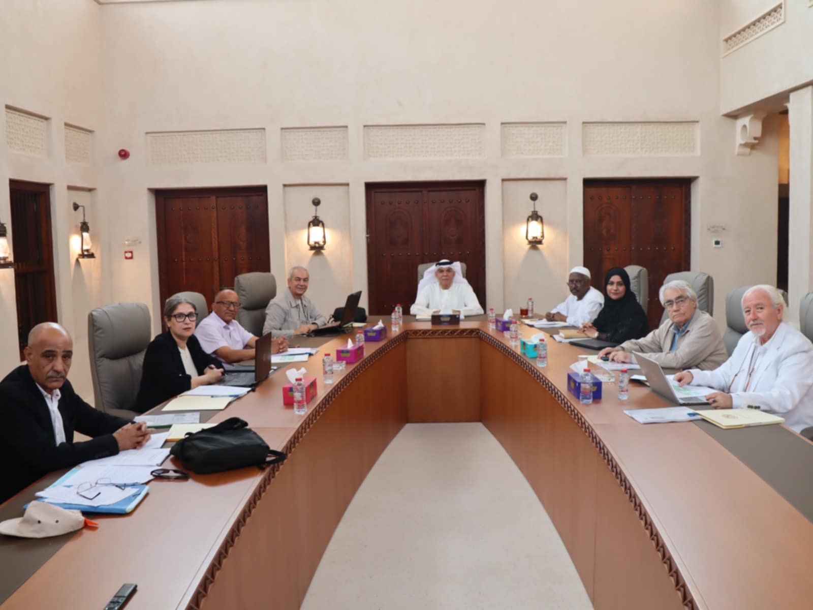 الهيئة العربية للمسرح تعقد اجتماعاً للخبراء لتطوير استراتيجية المسرح المدرسي

