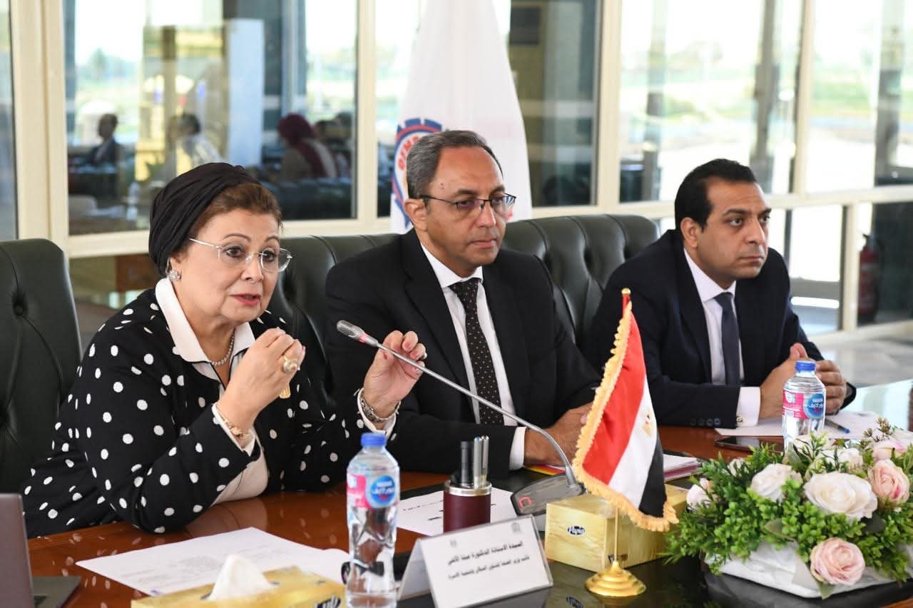  نائب وزير الصحة تجري زيارة ميدانية موسعة بمحافظة قنا

