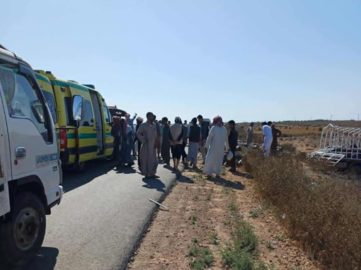 وفاة مصري وليبيين وإصابة 3 آخرين فى حادث تصادم  على طريق السلوم الدولى