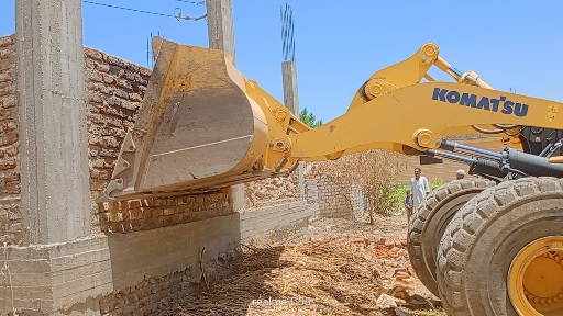 حملة مكبرة بجنوب الأقصر لتنفيذ 40 إزالة لتعديات على الأراضى الزراعية 

