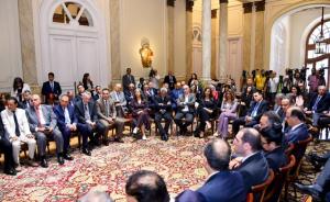 وزير الخارجية يُشارك في المائدة المستديرة الأولي لدعم القطاع الخاص وزيادة الصادرات المصرية