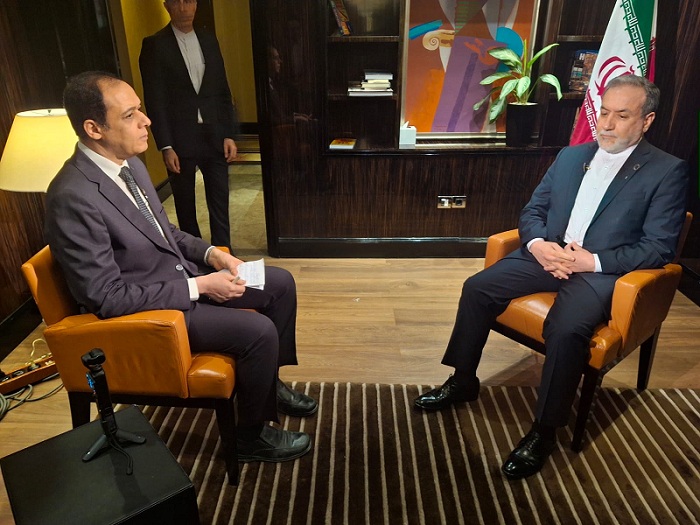 إيران تعبر عن ارتياحها لدعم مصر وتؤكد: لن نخضع لضغوط في المفاوضات النووية مع واشنطن

