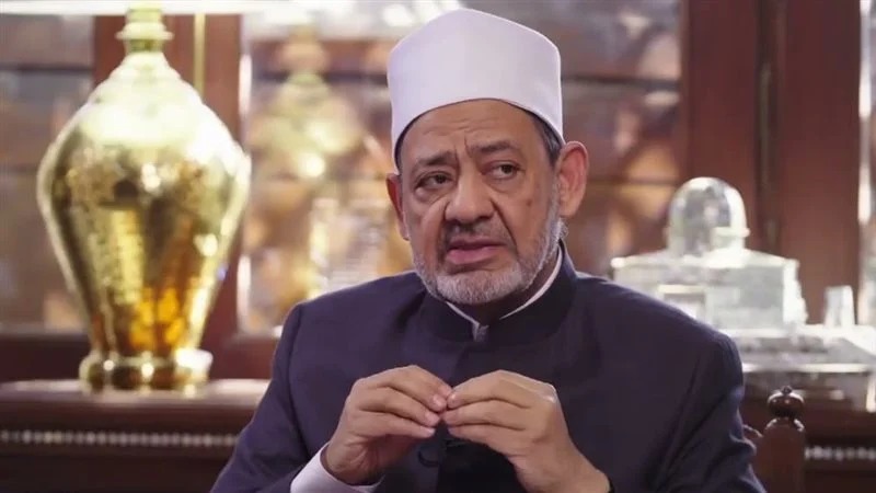 شيخ الأزهر يطالب المجتمع الدولي بوقف فوري للعدوان على غزة

