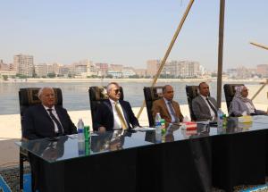 محافظ المنيا يشهد تسليم 200 ميكروباص جديد ضمن الدفعة الثانية من مبادرة تطوير منظومة نقل الركاب بالتعاون مع البنك الزراعي المصري