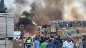 إصابة 12 شخصًا باختناق في حريق مصنع بالمنطقة الصناعية في أكتوبر