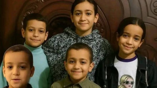 وفاة والد الأشقاء الـ6 المتوفين بمرض غامض في المنيا بعد أيام من نقله إلى المستشفى

