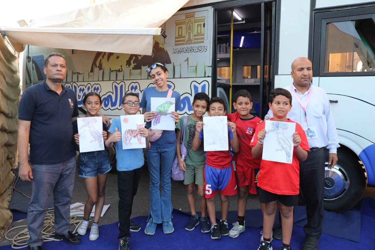 إقبال جماهيري لافت على معرض الإسكندرية للكتاب في ثاني أيامه

