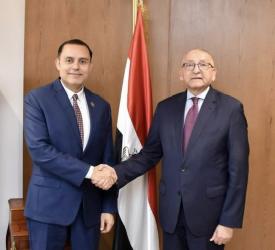 سفير قطر يبحث مع مساعد وزير الخارجية تعزيز التعاون مع مصر