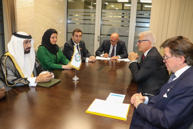 رئيس البرلمان العربي يطالب السويد باستئناف تمويلها لمنظمة الأونروا