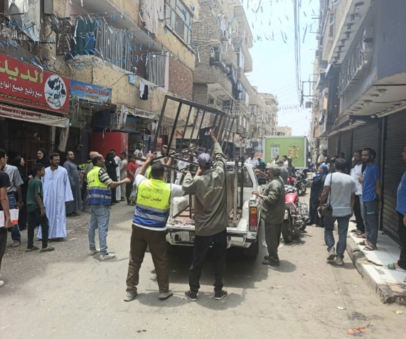 حملة مكبرة لرفع الإشغالات وإزالة التشوهات البصرية بشوارع مدينة الأقصر

