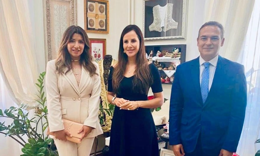 سفير مصر في بلجراد يبحث مع قرينة الرئيس الصربي سبل تعزيز العلاقات الثنائية في مختلف المجالات