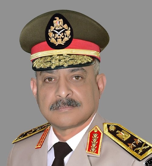 وزير الدفاع: يشهد تنفيذ المرحلة الرئيسية للمشروع الاستراتيجى التعبوى التخصصى لهيئة الاستخبارات العسكرية