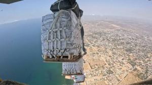 الإمارات تسقط أكثر من 4000 طن مساعدات على غزة