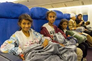 الإمارات تُنفذ إخلاءً طبياً عاجلاً لـ155 من المصابين والمرضى من غزة