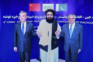 الصين تدعو إلى تعزيز التعاون والأمن مع باكستان وأفغانستان

