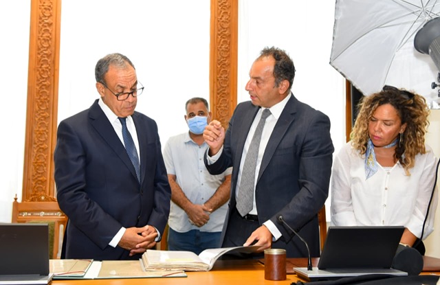 وزير الخارجية يتابع مشروع توثيق المستندات ذات القيمة التاريخية بوزارة الخارجية