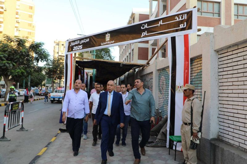 محافظ المنيا يعقد اجتماعًا موسعًا لمتابعة الاستعدادات النهائية لانتخابات مجلس الشيوخ