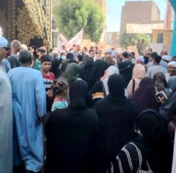 حضور ملحوظ للسيدات فى قنا فى انتخابات مجلس الشيوخ 

