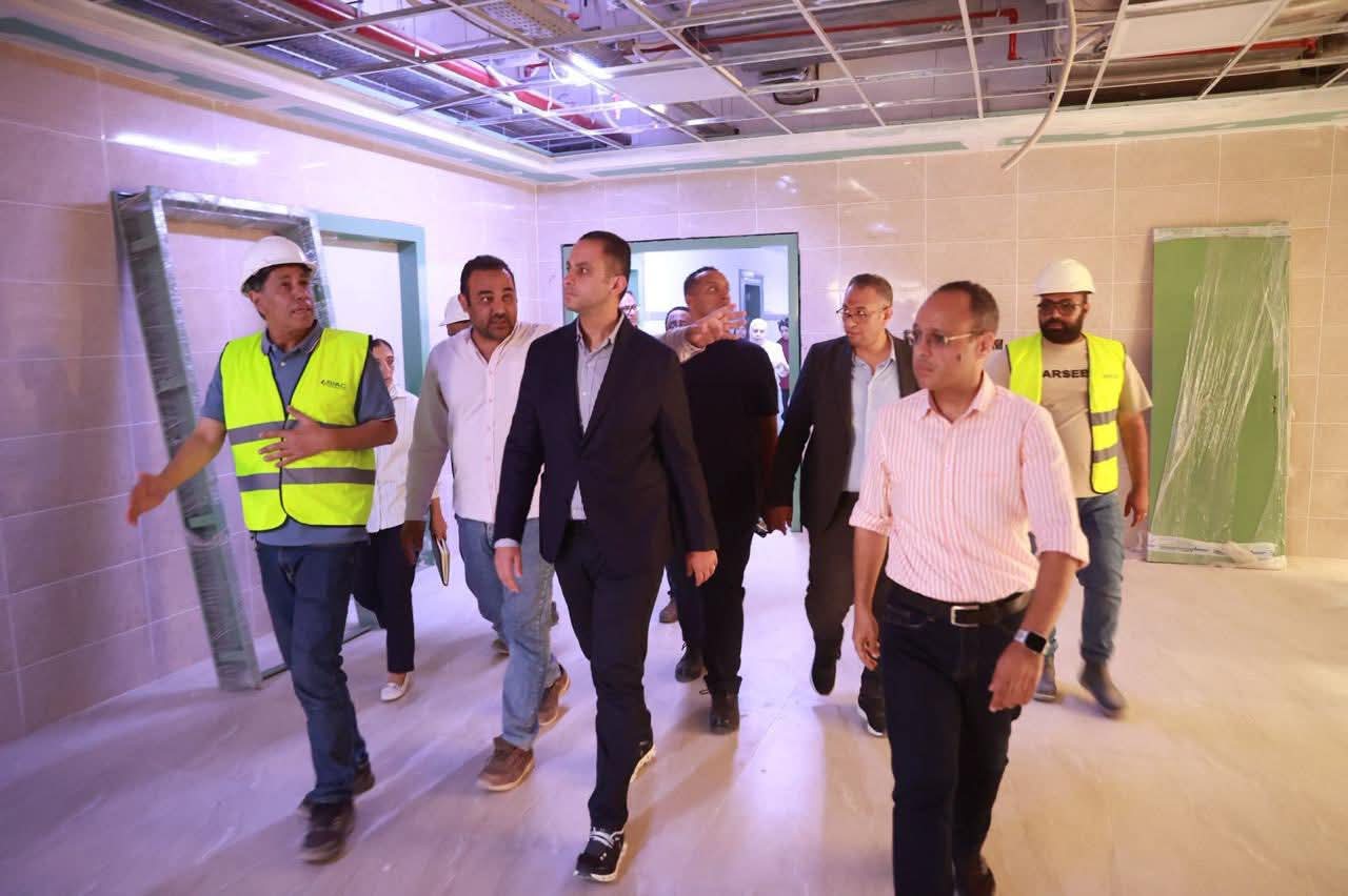 نائب وزير الصحة يتفقد منشآت صحية بأبو قرقاص بالمنيا لدعم جودة الخدمات