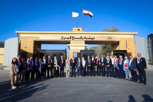 أكبر وفد برلماني تركي يزور مصر ومعبر رفح تضامنًا مع غزة