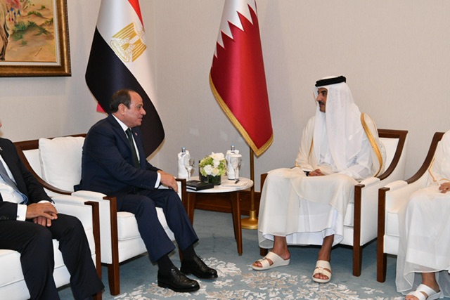 السيسي يؤكد لأمير قطر تضامن مصر ودعمها الكامل لصون سيادة الدوحة في مواجهة العدوان الإسرائيلي