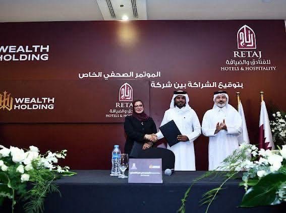 سفير قطر يشهد توقيع شراكة استراتيجية لتعزيز الاستثمارات العقارية والسياحية في مصر