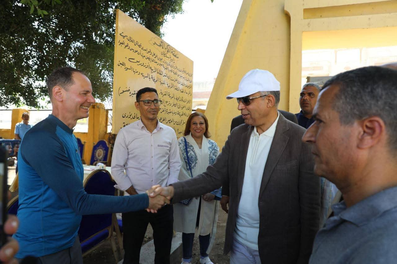 في اليوم العالمي للسياحة

محافظ المنيا يتفقد أعمال البعثة الأجنبية  المشتركة بمنطقة زاوية سلطان
