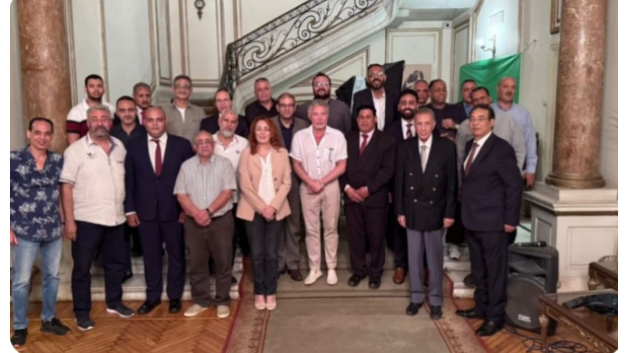 حزب المحافظين يعقد اجتماعًا موسعًا مع مرشحيه استعدادًا لانتخابات مجلس النواب 2025



