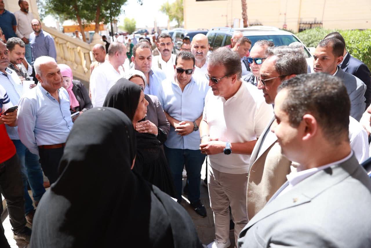وزير الصحة يتفقد مستشفى قفط التخصصي بقنا ويوجه بتعزيز التعاون مع جامعة جنوب الوادي 

