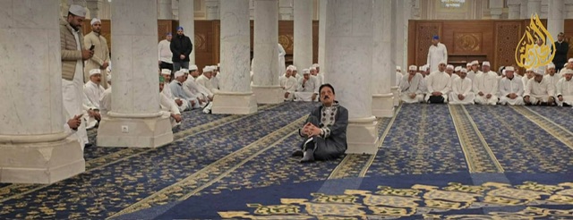 أجواء احتفالية مليئة بالنفحات.. الجازولية تحتفل 
بمولد رئيسة الديوان