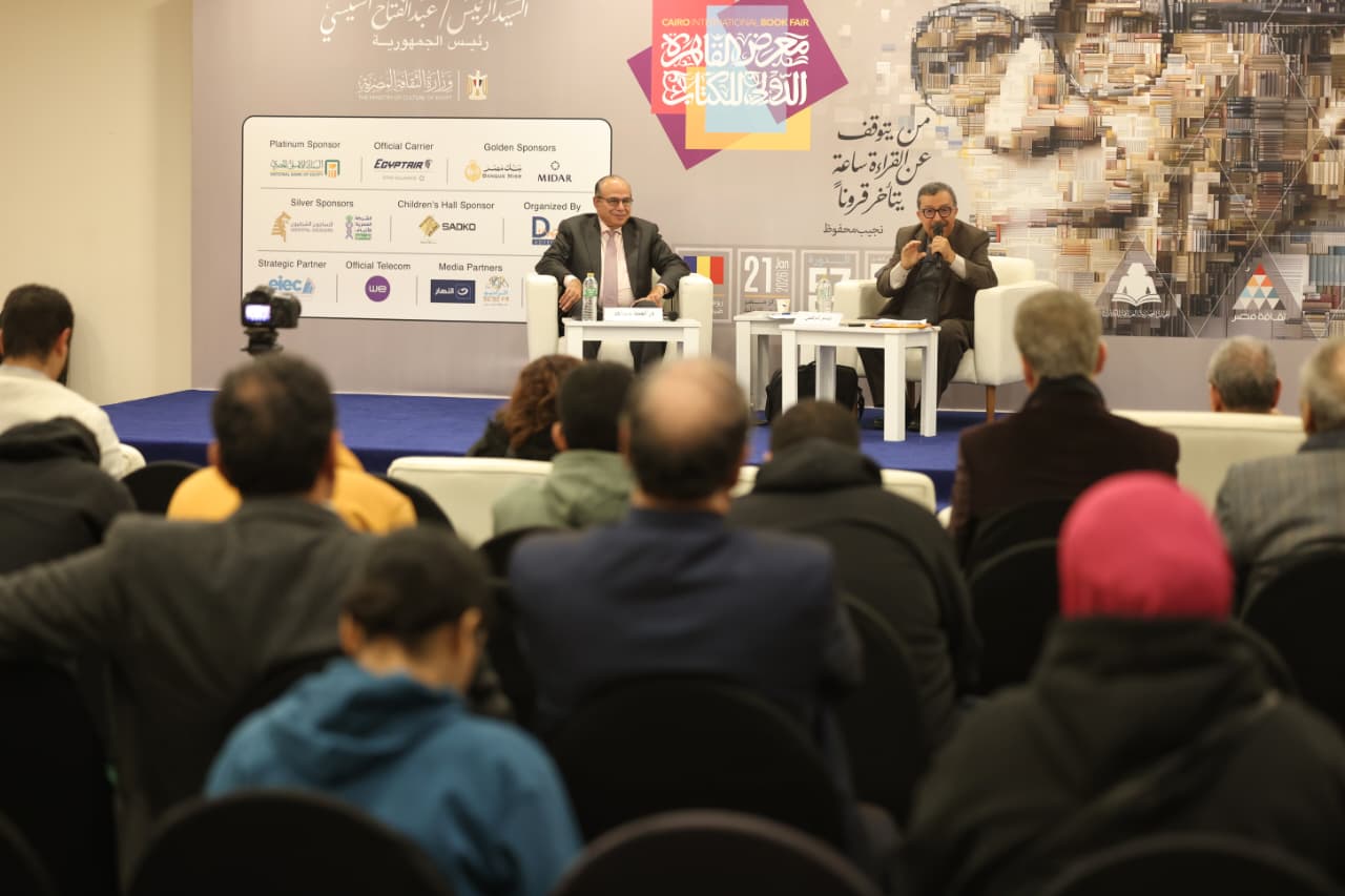 من تونس إلى القاهرة.. تجربة آدم فتحي الشعرية في حوار مفتوح بمعرض الكتاب


