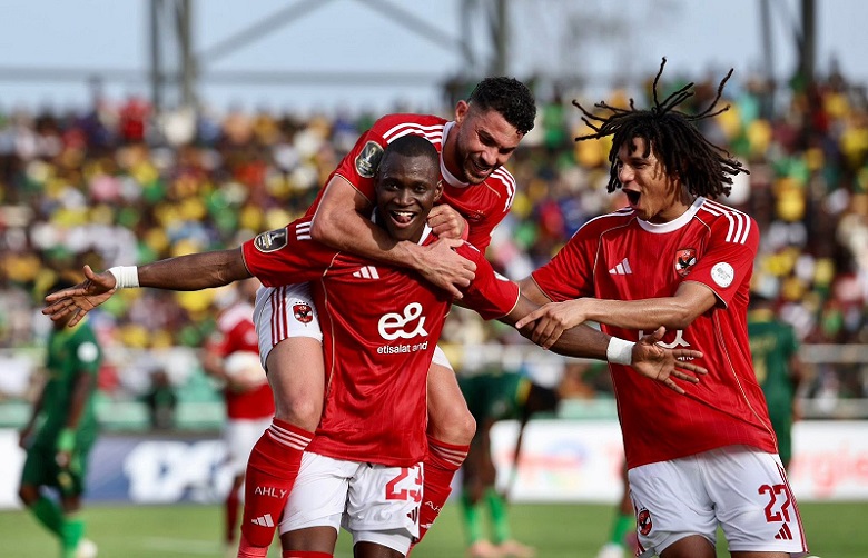 الأهلي يتعادل مع يانج أفريكانز التنزاني ويحافظ علي صدارة المجموعة في دوري أبطال إفريقيا 