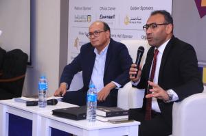 القصيدة والتجربة الإنسانية.. لقاء شعري مع حسن نجمي في معرض الكتاب

