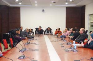 «حفلة الإنس والجن» تفتح أسئلة الوجود والخيال في ملتقى الإبداع بمعرض الكتاب