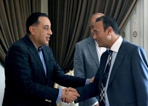 رئيس الوزراء يرحب بنواب البرلمان خلال زيارته المنيا ويؤكد تعاون الحكومة في مختلف الملفات