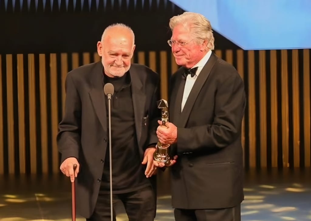 مهرجان القاهرة السينمائي ينعى الأسطورة بيلا تار: وداعًا 