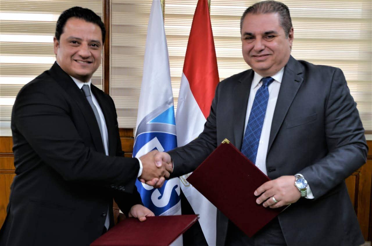 تعاون مؤسسي في مجالات الفحص والاختبارات والتحاليل المعملية لتعزيز سلامة الطيران المدنى

