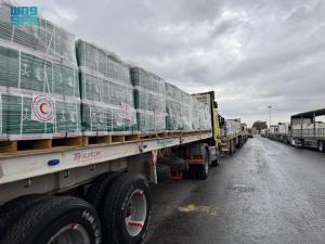 قافلة مساعدات جديدة من مركز الملك سلمان تعبر منفذ رفح  لقطاع غزة