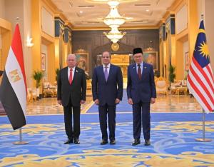 الرئيس السيسي وأنور إبراهيم يشهدان توقيع مذكرات تفاهم لتعزيز العلاقات المصرية - الماليزية
