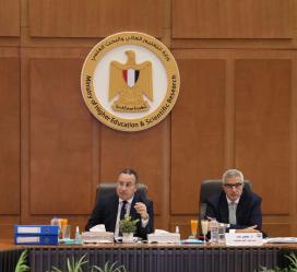وزير التعليم العالي يترأس اجتماع المجلس الأعلى للجامعات بمقر الوزارة بالعاصمة الجديدة


