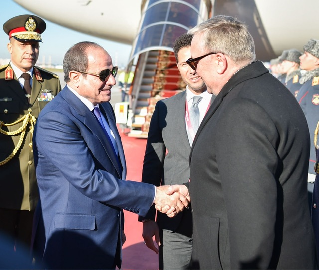 الرئيس السيسي يصل إلى موسكو لترؤس وفد مصر في القمة الروسية الأفريقية الثالثة
