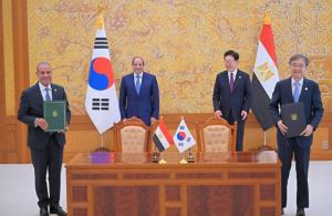 الرئيس السيسي ورئيس كوريا يعلنان الارتقاء بالعلاقات المصرية–الكورية إلى مستوى الشراكة الاستراتيجية