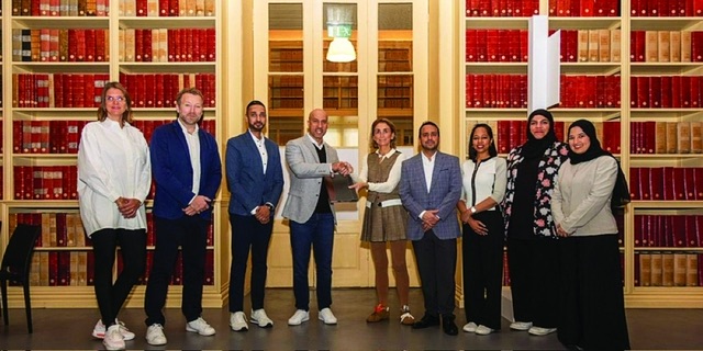 لتعزيز قطاع فعاليات الأعمال.. عُمان توقع عقد شراكة عالمية