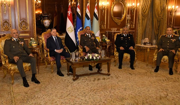 وزيرا الدفاع والداخلية يشهدان حفل إفطار بمناسبة شهر رمضان الكريم
