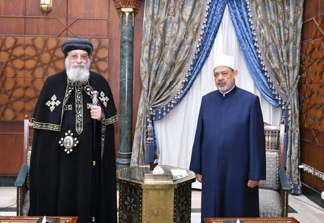 البابا تواضروس يطمئن على الإمام الأكبر هاتفيًا.. رسالة محبة تعكس عمق الشراكة الوطنية