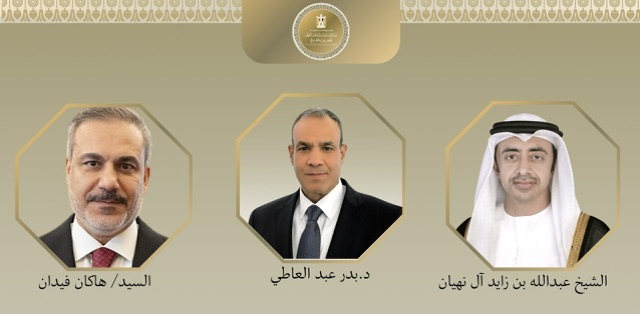 وزير الخارجية يتابع مع نظيريه الإماراتي والتركي تداعيات التصعيد العسكري بالمنطقة