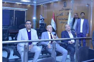 محافظ الأقصر يتابع تطبيق تعريفة السرفيس الجديدة  بعد تحريك أسعار الوقود 

